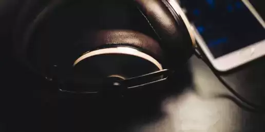 ਆਸਾਨ ਸੁਣਨਾ